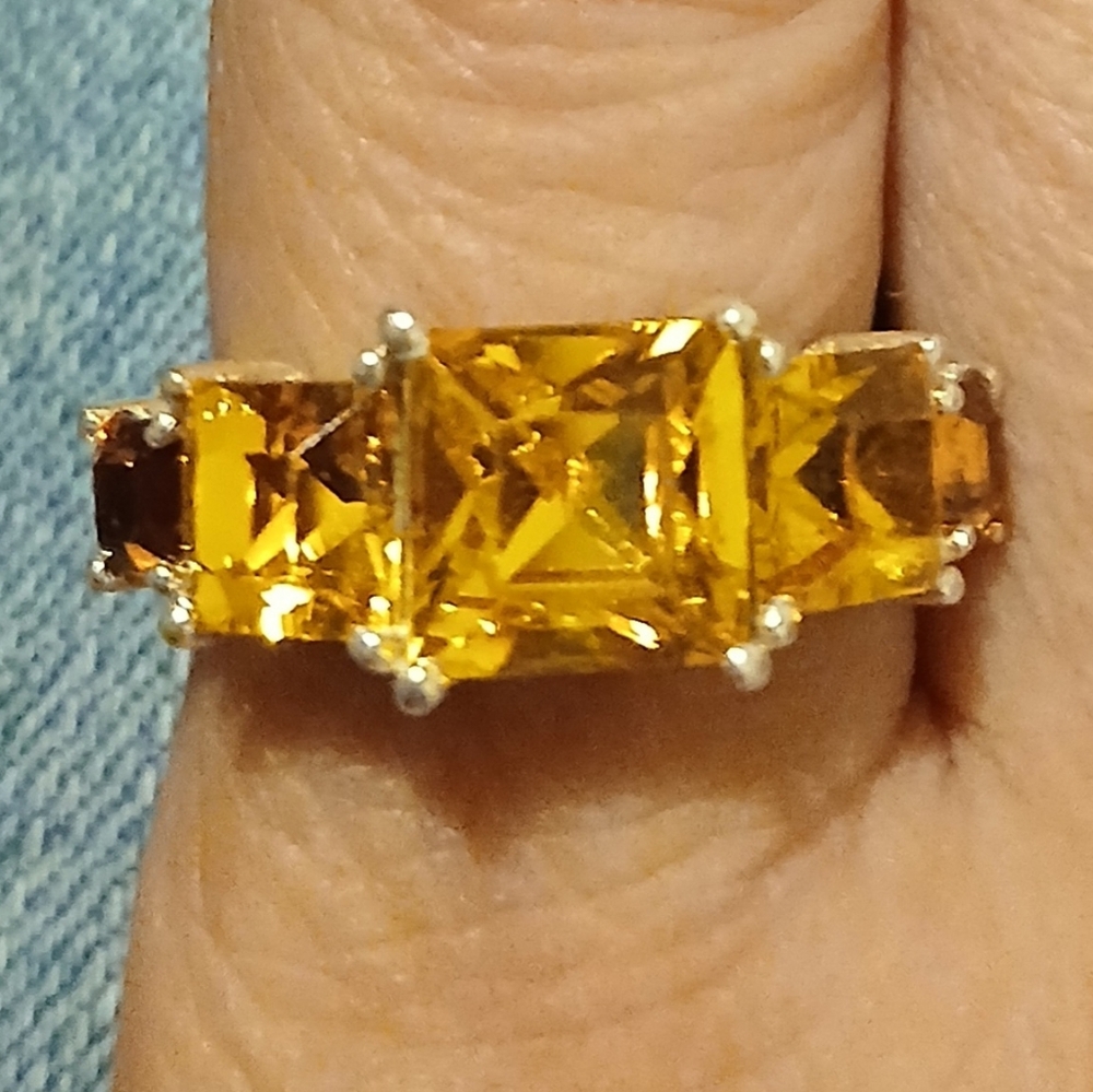 Elegant square Citrine stones cocktail ring with Square Gemstones size 7/8 - Picture 10 of 12